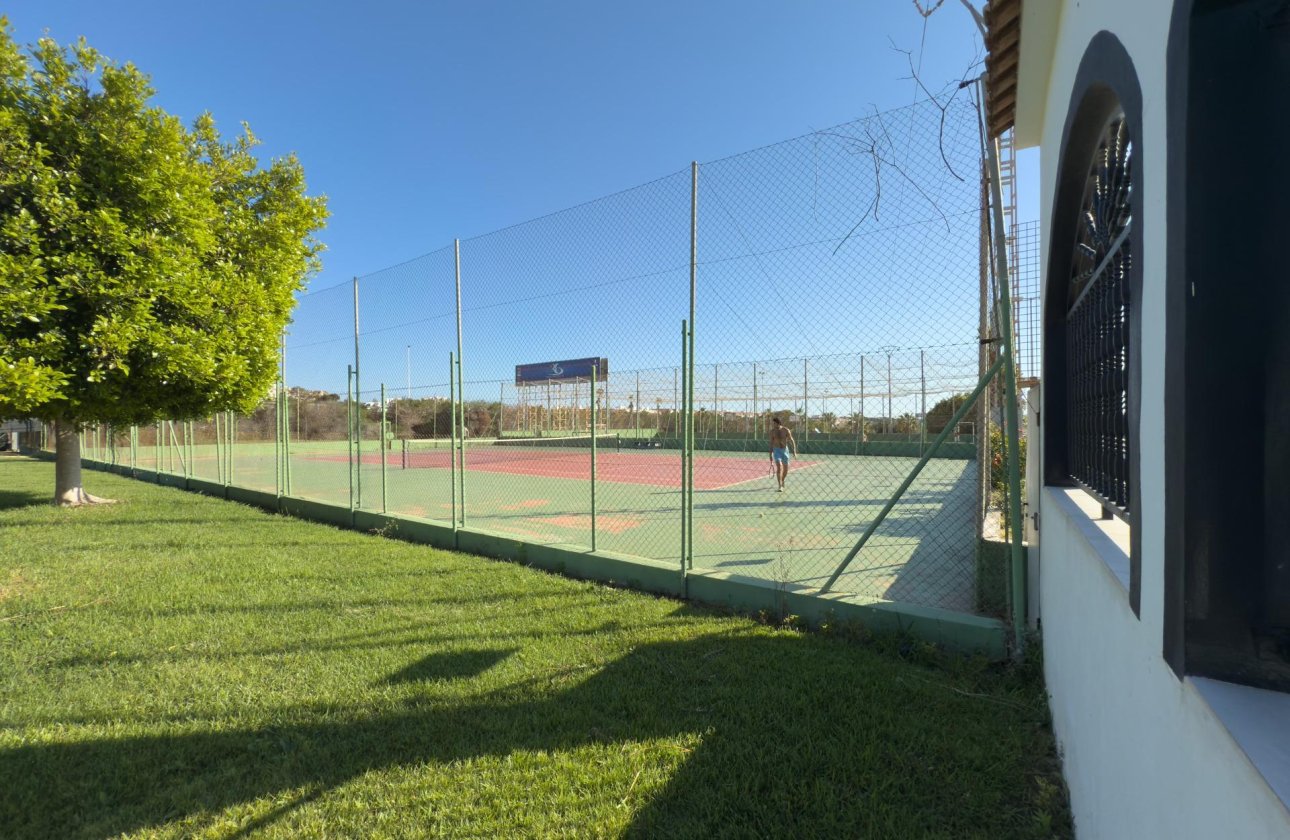 Resale - Bungalow - Torrevieja - Parque de Las Naciones