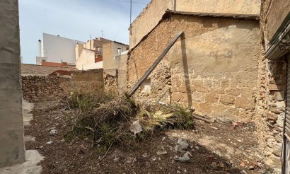 Reventa - Parcela / Terreno - Torrevieja - Centro