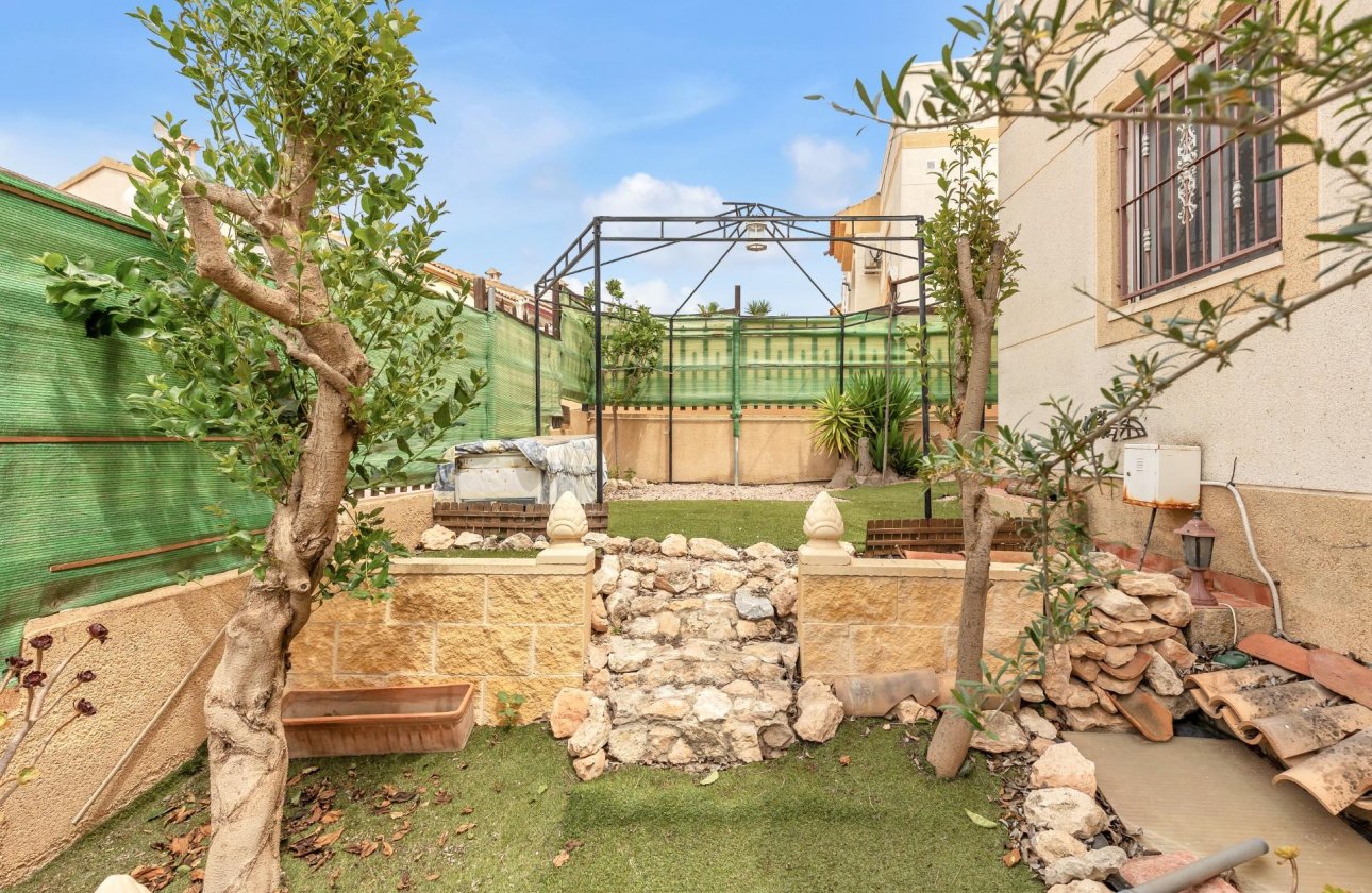 Resale - Bungalow - Orihuela Costa - La Florida