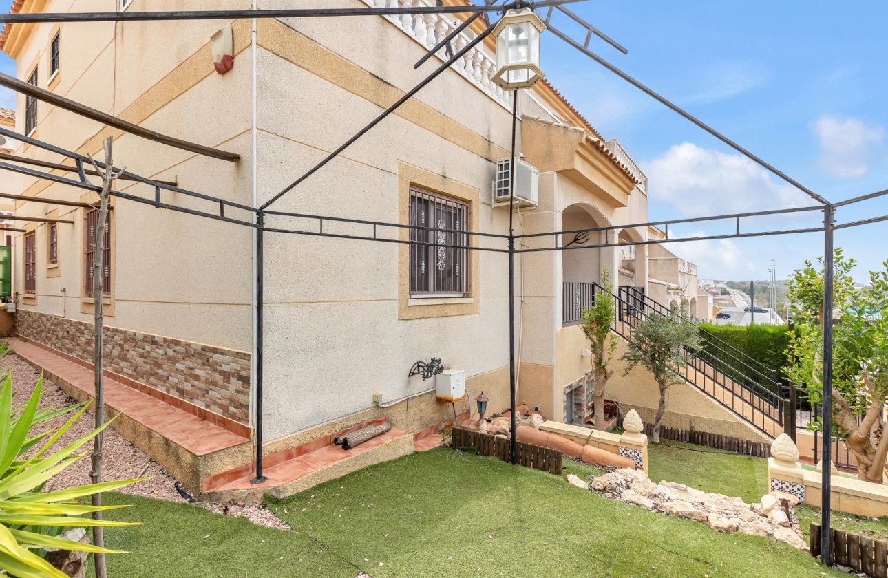 Resale - Bungalow - Orihuela Costa - La Florida