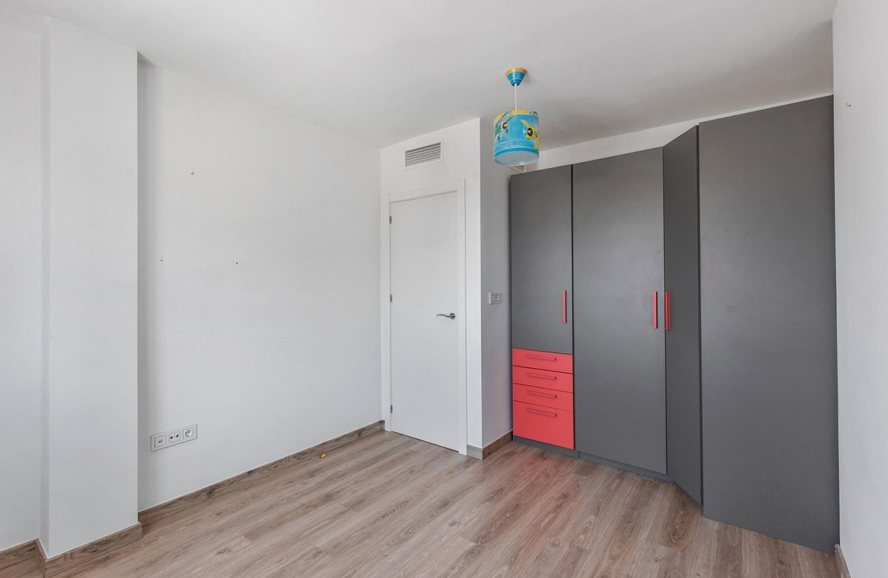 Resale - Villa - Torrevieja - Aguas Nuevas