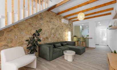 Resale - Townhouse - Torrevieja - Centro - Muelle Pesquero