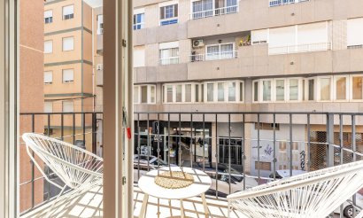 Resale - Townhouse - Torrevieja - Centro - Muelle Pesquero