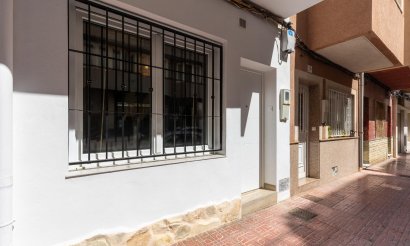 Resale - Townhouse - Torrevieja - Centro - Muelle Pesquero