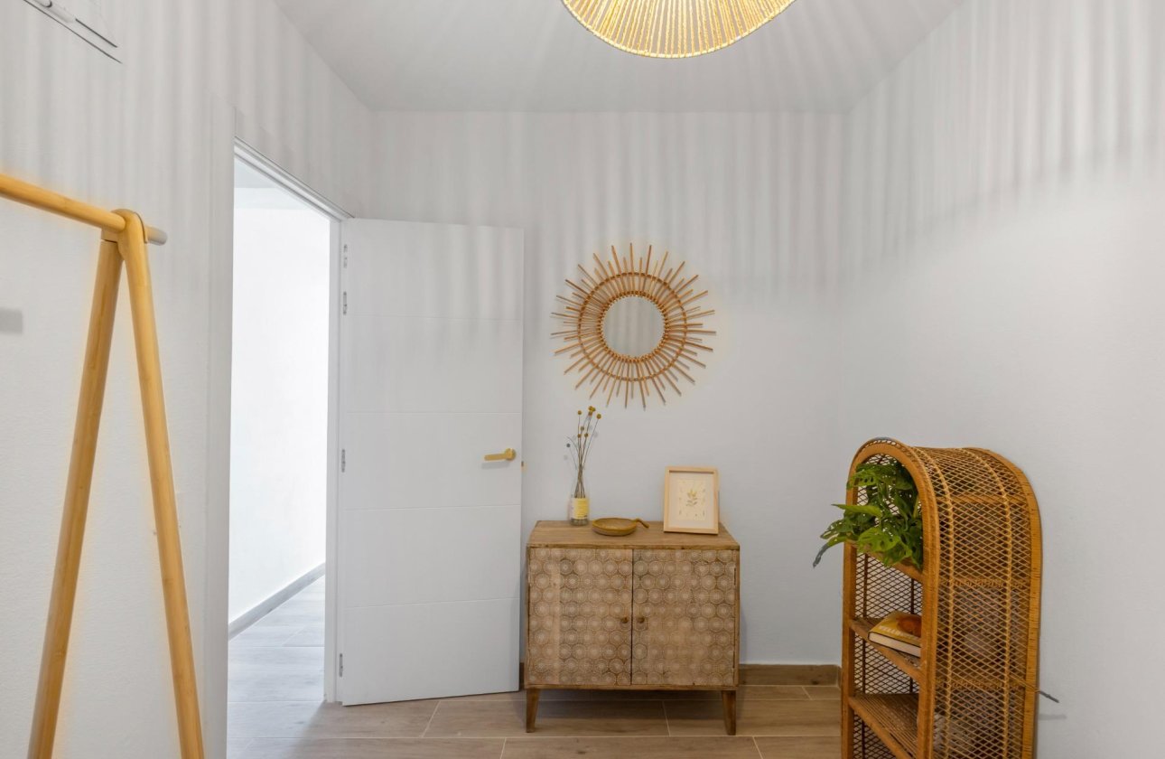 Resale - Townhouse - Torrevieja - Centro - Muelle Pesquero