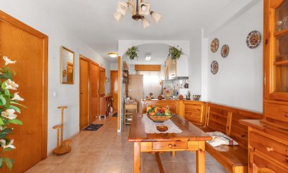 Resale - Apartment / flat - Torrevieja - La Mata