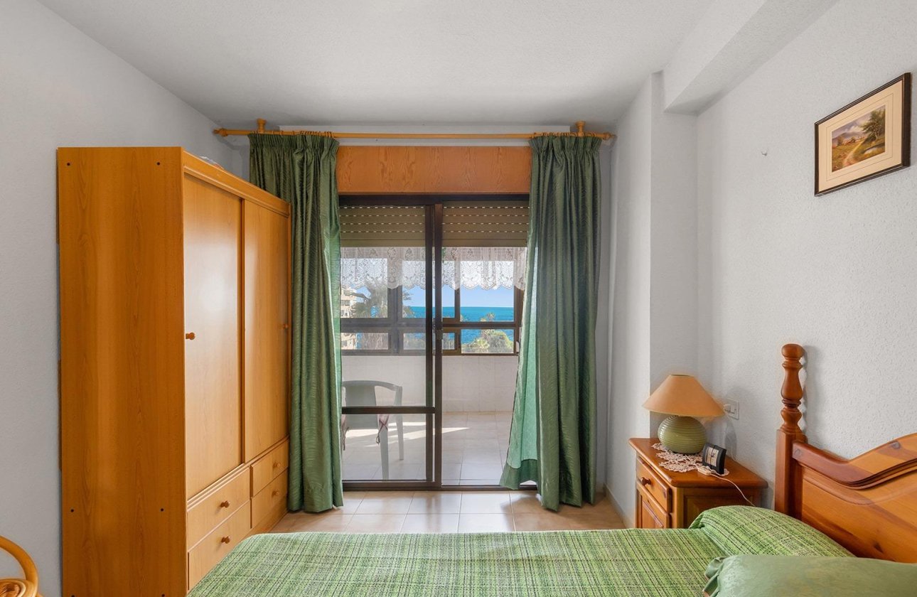 Resale - Apartment / flat - Torrevieja - La Mata
