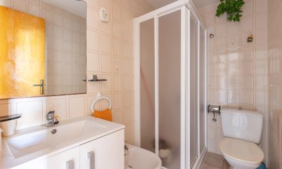 Resale - Apartment / flat - Torrevieja - La Mata