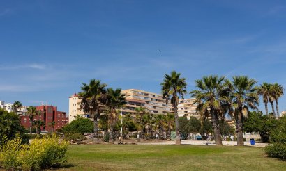Resale - Apartment / flat - Torrevieja - La Mata