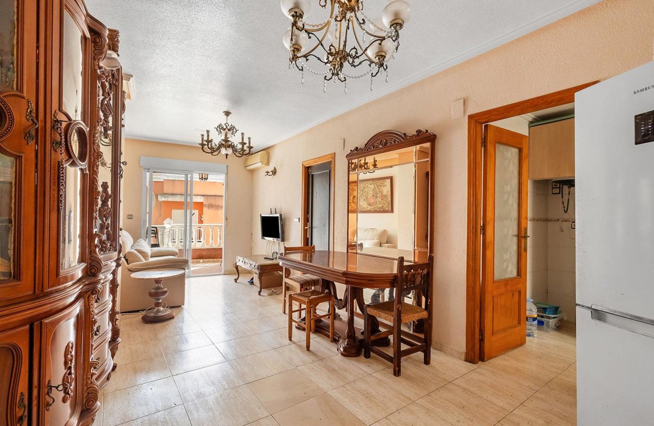 Resale - Apartment / flat - Torrevieja - Estacion de autobuses