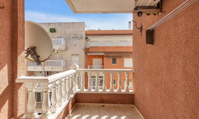 Resale - Apartment / flat - Torrevieja - Estacion de autobuses