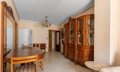 Resale - Apartment / flat - Torrevieja - Estacion de autobuses