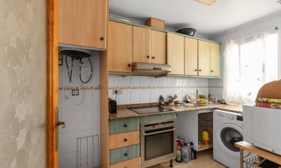 Resale - Apartment / flat - Torrevieja - Estacion de autobuses