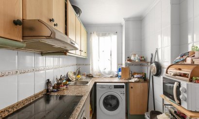 Resale - Apartment / flat - Torrevieja - Estacion de autobuses