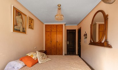 Resale - Apartment / flat - Torrevieja - Estacion de autobuses
