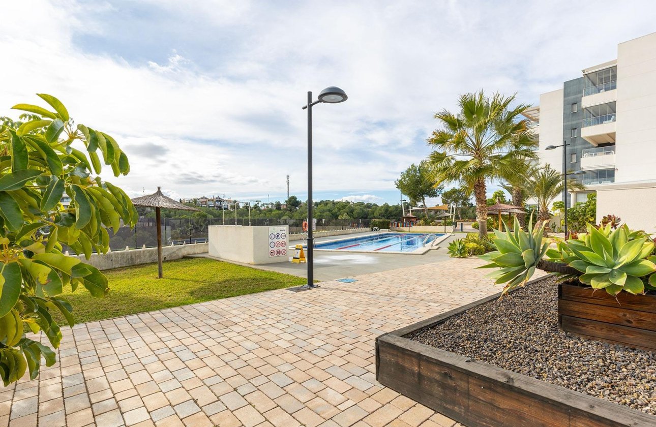 Resale - Apartment / flat - Orihuela Costa - Los Dolses