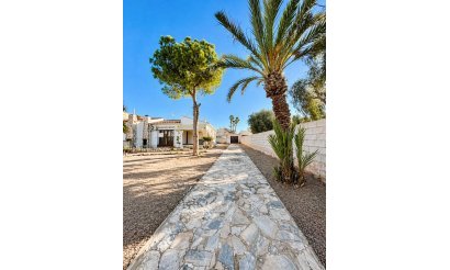 Revente - Villa - Torrevieja - Aguas Nuevas