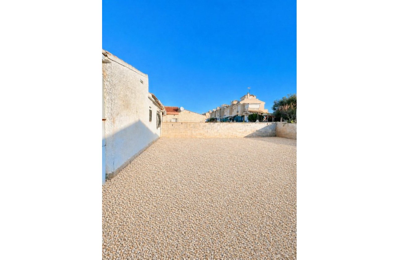Revente - Villa - Torrevieja - Aguas Nuevas