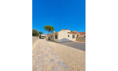 Revente - Villa - Torrevieja - Aguas Nuevas
