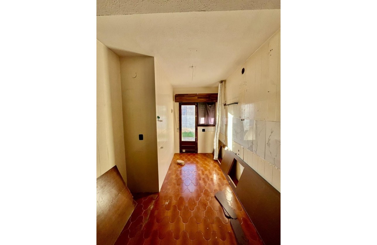 Revente - Villa - Torrevieja - Aguas Nuevas