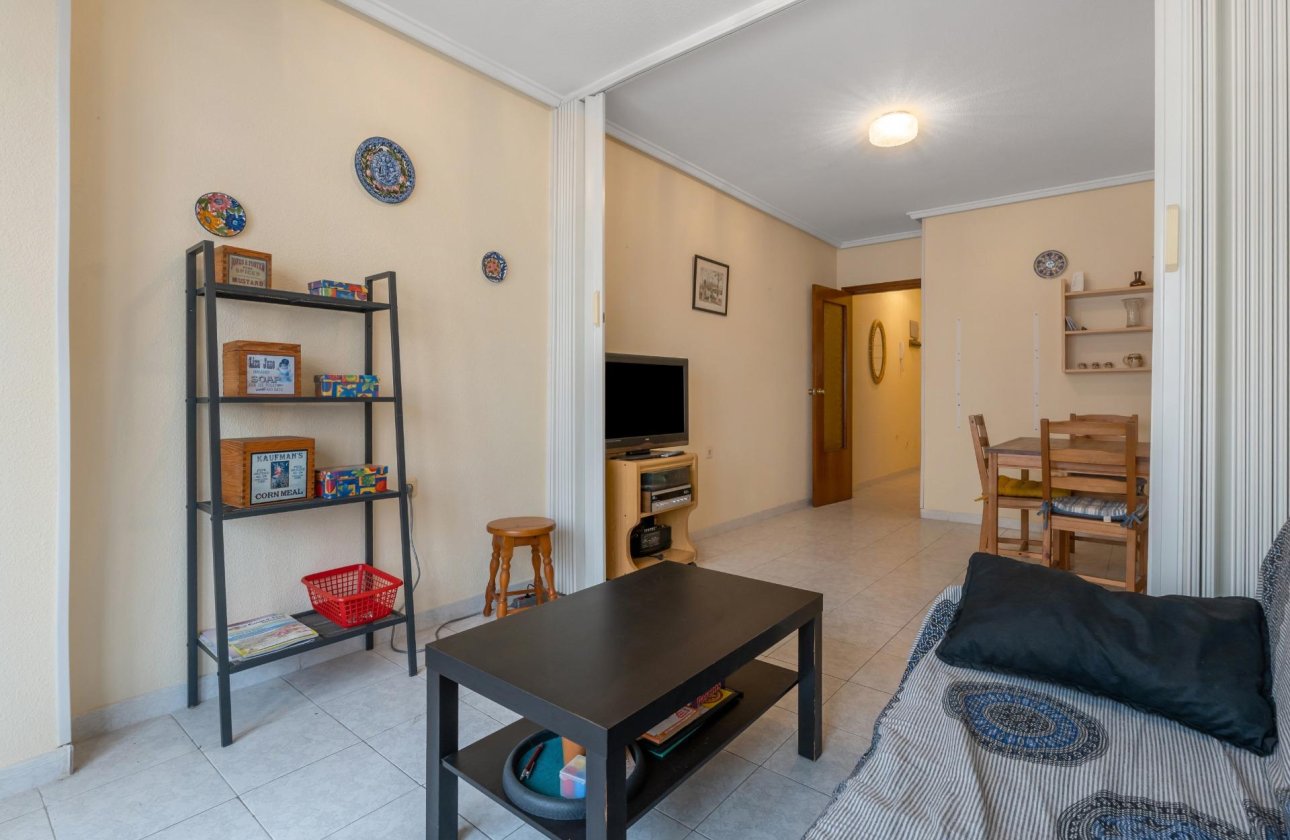 Reventa - Apartamento / piso - Torrevieja - Centro