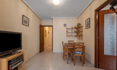 Reventa - Apartamento / piso - Torrevieja - Centro