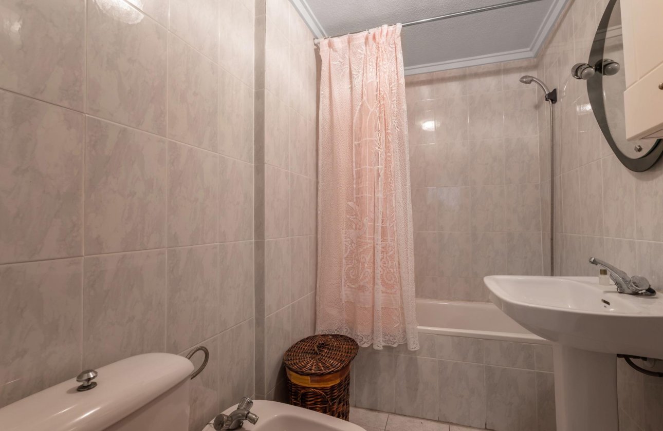 Reventa - Apartamento / piso - Torrevieja - Centro
