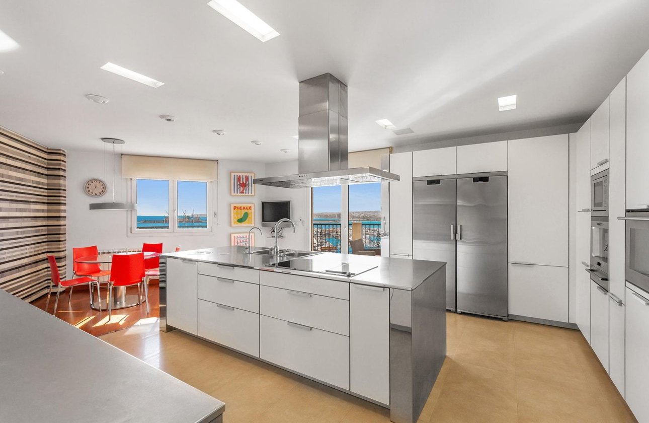 Revente - Appartement - Torrevieja - Paseo maritimo