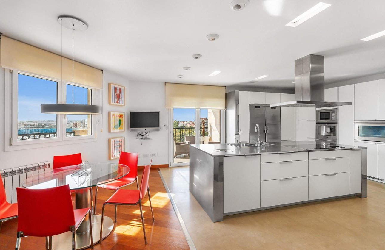 Revente - Appartement - Torrevieja - Paseo maritimo