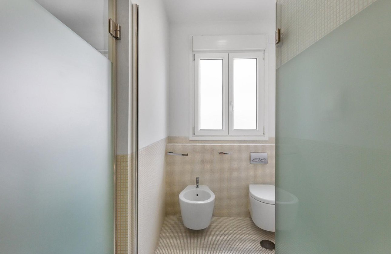 Revente - Appartement - Torrevieja - Paseo maritimo