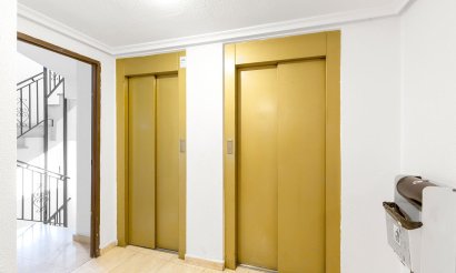 Revente - Appartement - Torrevieja - Centro