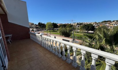 Revente - Villa - Torrevieja - Los Balcones