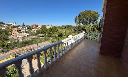 Revente - Villa - Torrevieja - Los Balcones