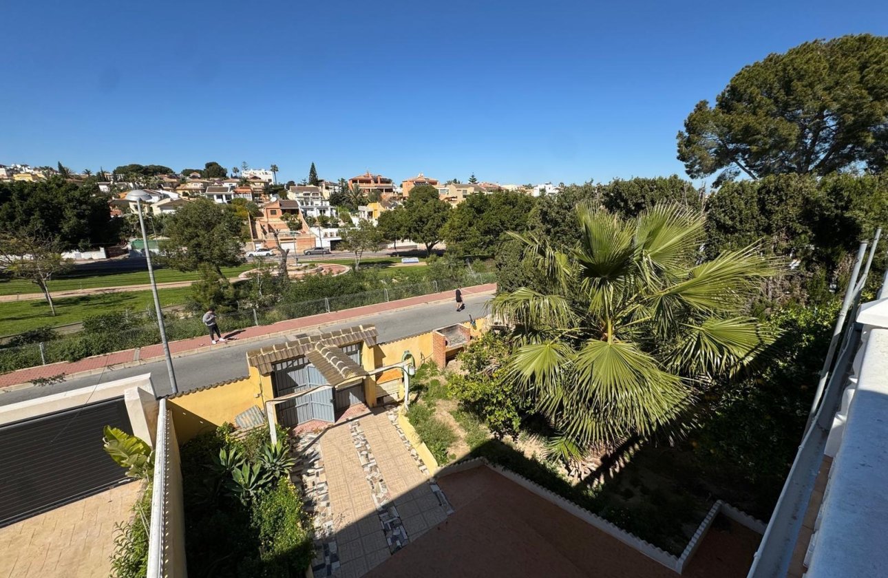 Revente - Villa - Torrevieja - Los Balcones