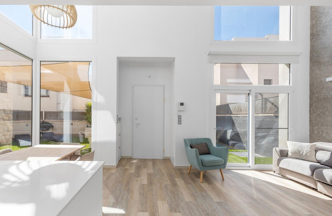 Reventa - Villa - Rojales - Pueblo bravo