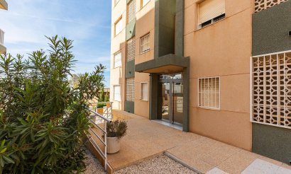 Reventa - Apartamento / piso - Torrevieja - Cabo Cervera