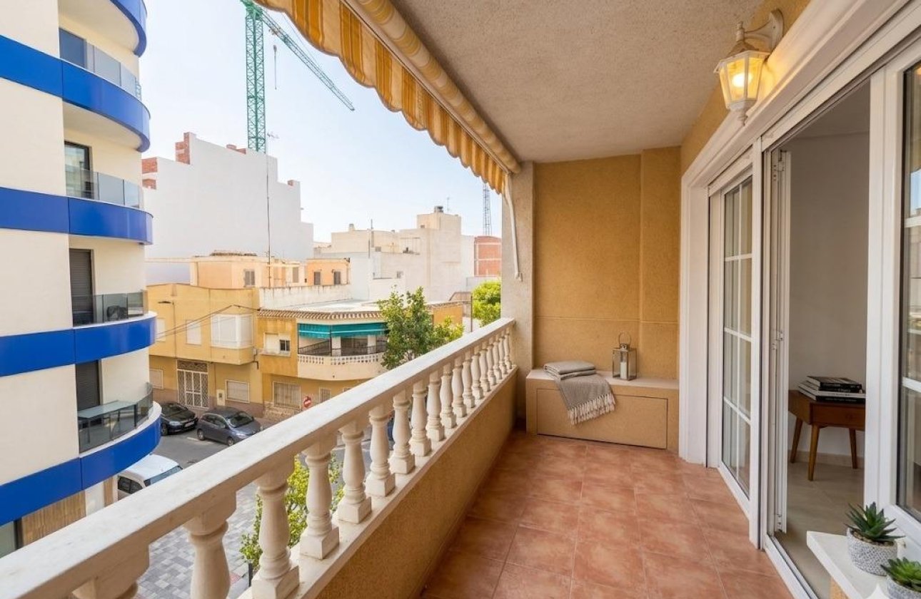 Resale - Apartment / flat - Torrevieja - Playa del Cura