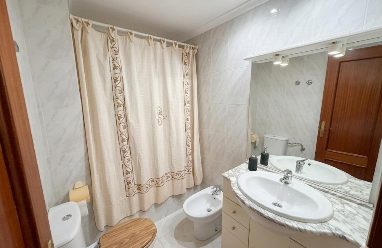 Resale - Apartment / flat - Torrevieja - Playa del Cura