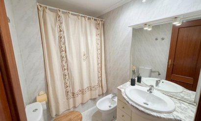 Resale - Apartment / flat - Torrevieja - Playa del Cura