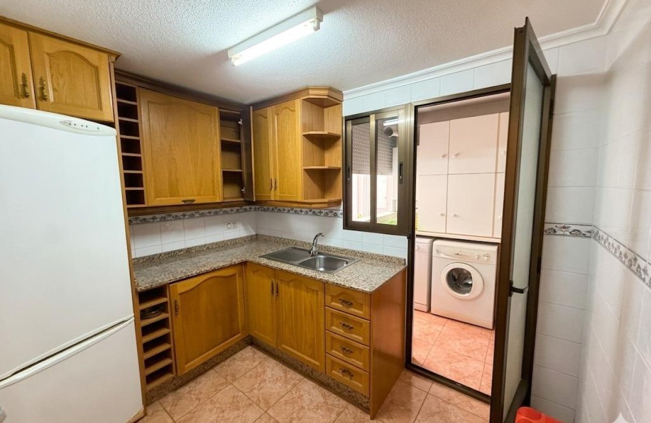 Resale - Apartment / flat - Torrevieja - Playa del Cura