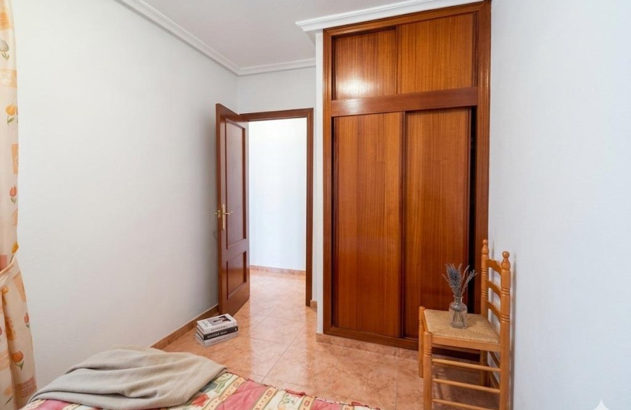 Resale - Apartment / flat - Torrevieja - Playa del Cura