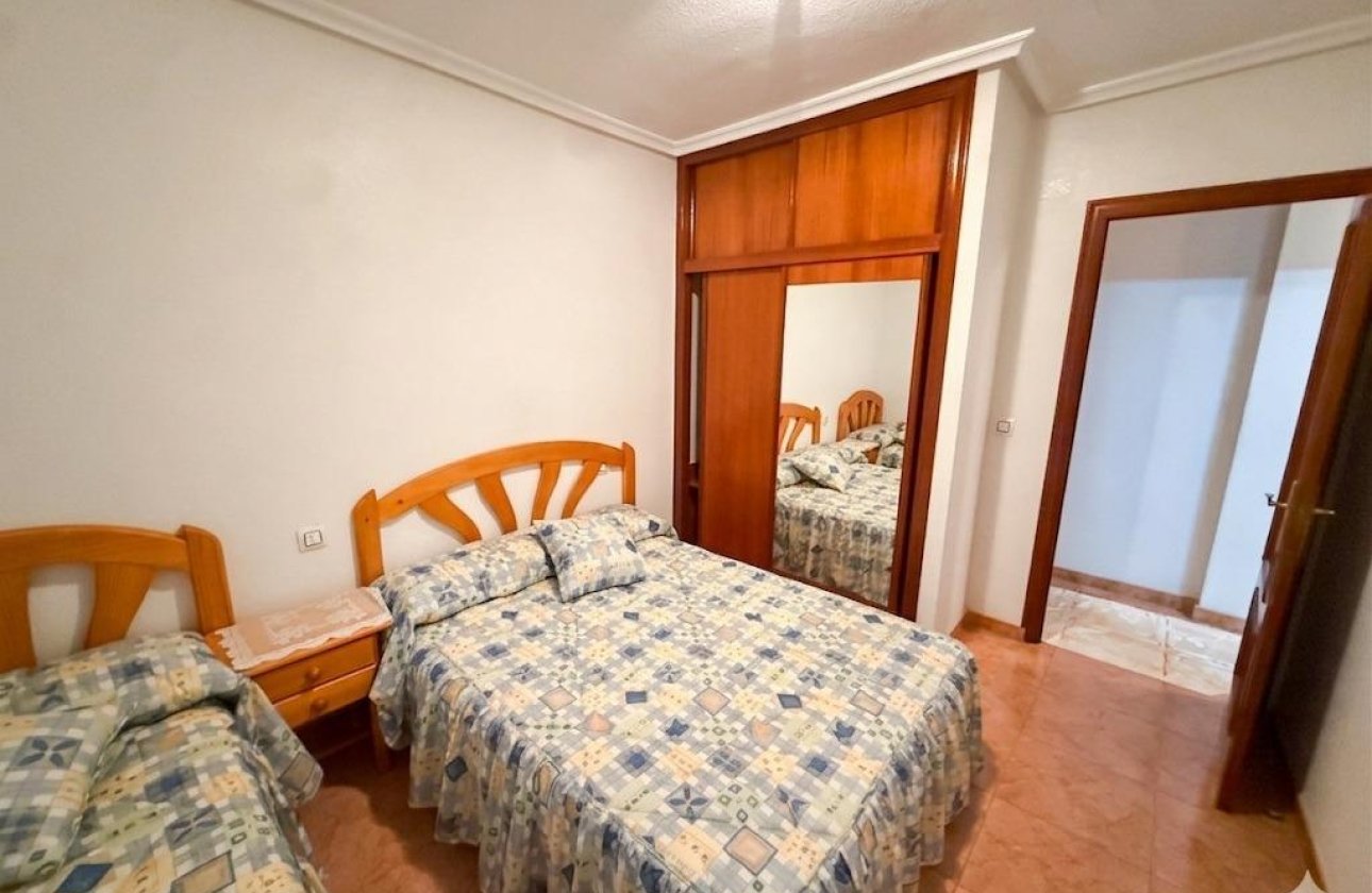 Resale - Apartment / flat - Torrevieja - Playa del Cura