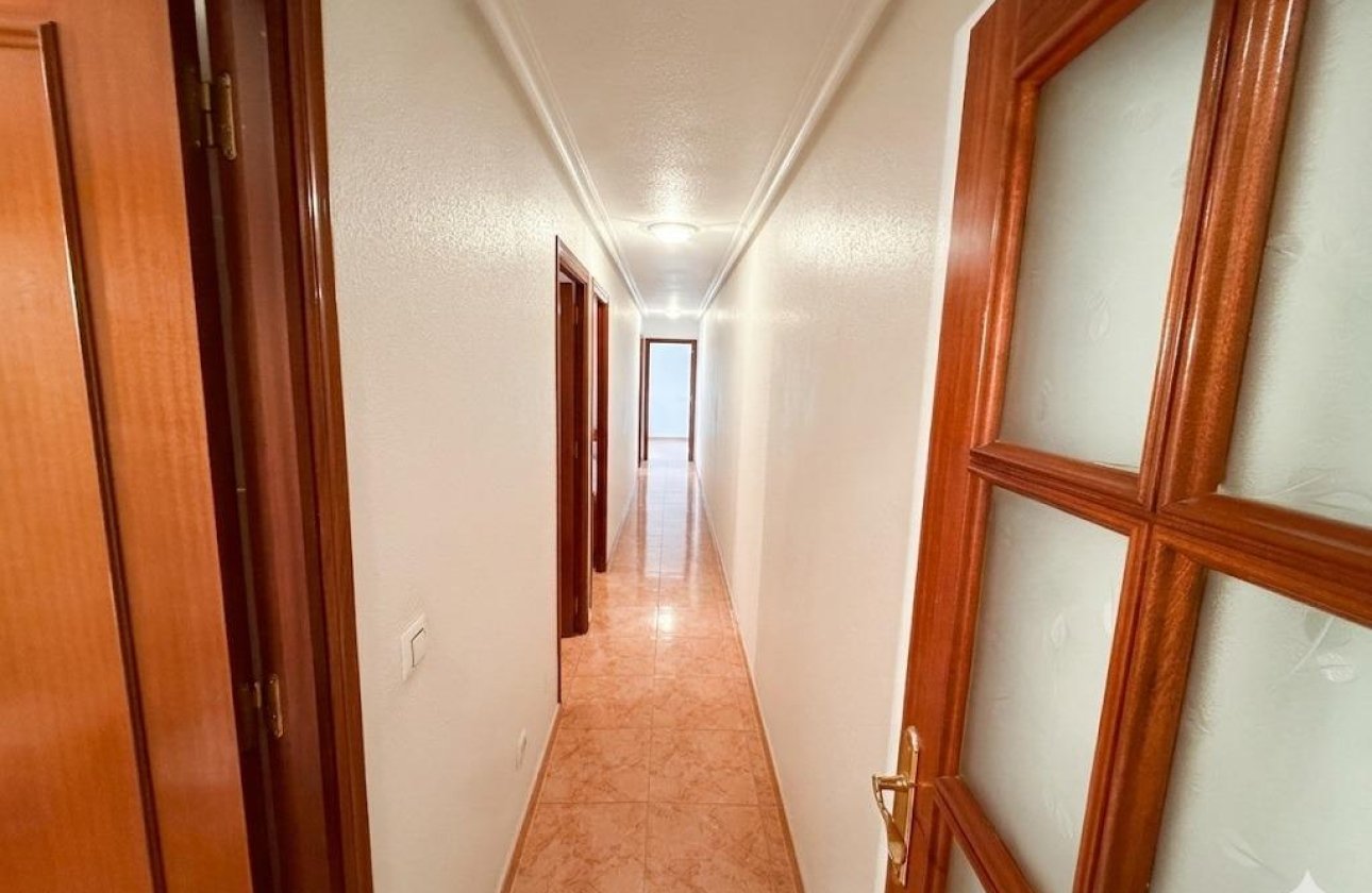 Resale - Apartment / flat - Torrevieja - Playa del Cura