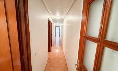 Resale - Apartment / flat - Torrevieja - Playa del Cura