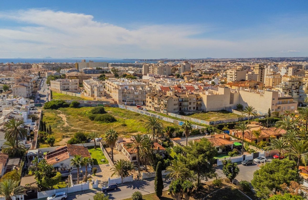 Resale - Townhouse - Torrevieja - Calas blanca