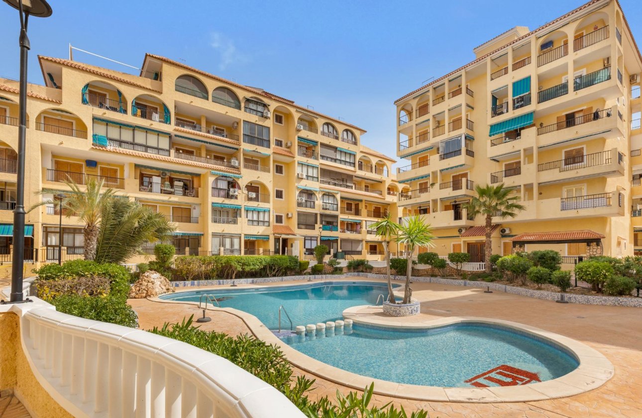 Resale - Apartment / flat - Torrevieja - La Mata