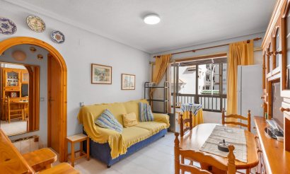 Resale - Apartment / flat - Torrevieja - La Mata