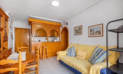 Resale - Apartment / flat - Torrevieja - La Mata