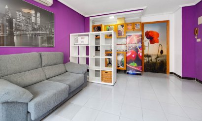 Resale - Apartment / flat - Torrevieja - Playa de los Locos