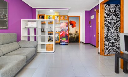 Resale - Apartment / flat - Torrevieja - Playa de los Locos